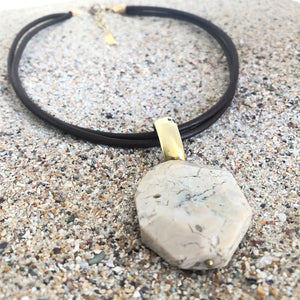 Ibamba Pendant Leather Necklace (A2777)