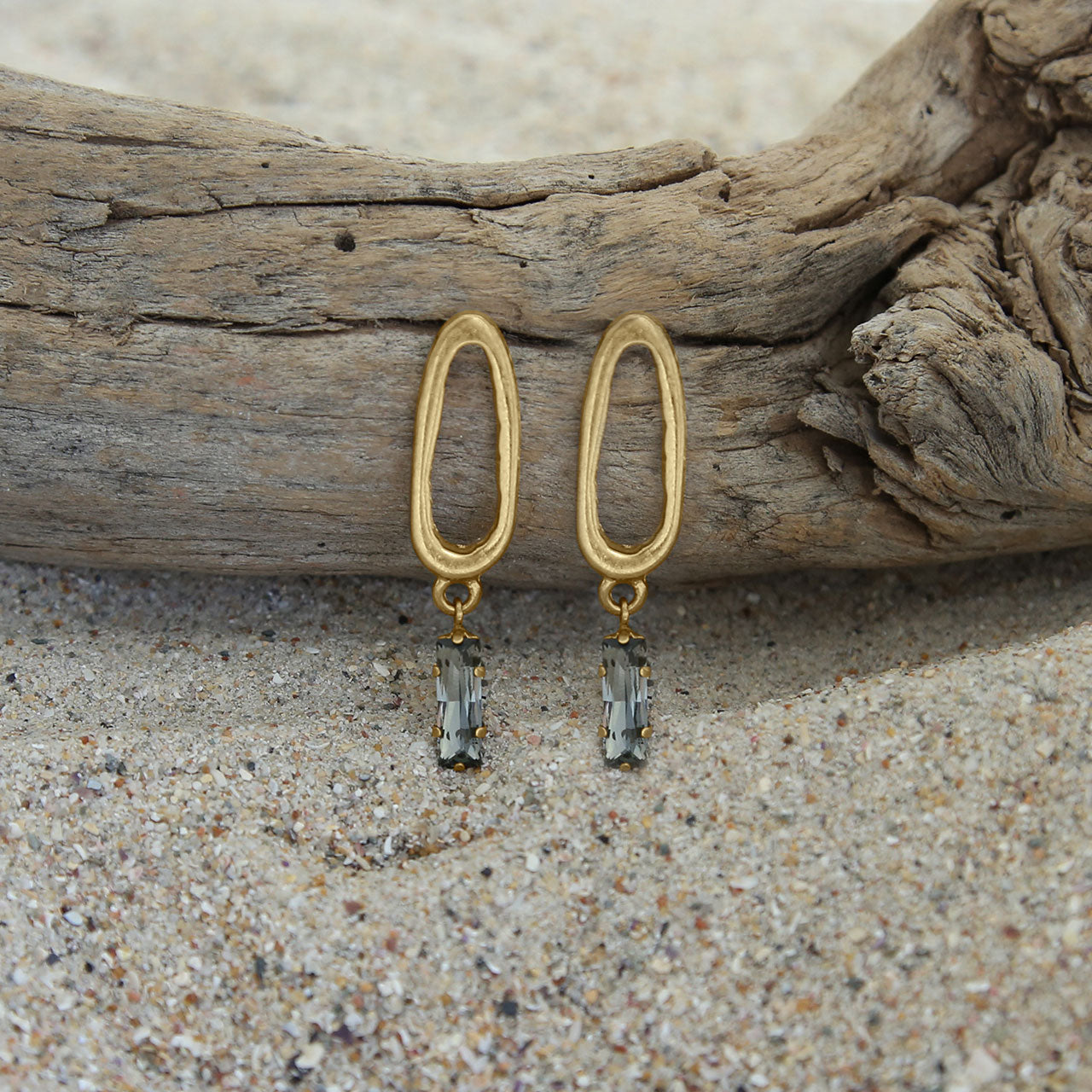 Zari Oval Drop Earrings (A2821)